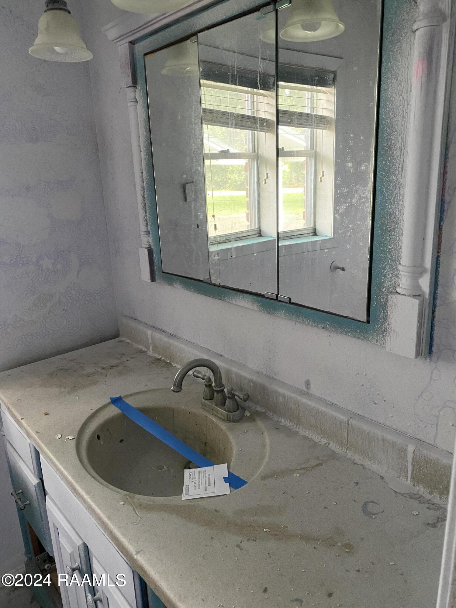 312 South Voitier Street Church Point, LA 70525 - Photo 11 of 11 Bathroom 2