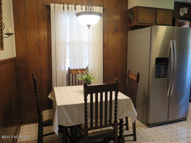 709 Dixie Road Clinton, NC 28328 - Photo 21 of 33 IMG_0724