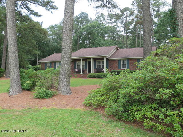 709 Dixie Road Clinton, NC 28328 - Photo 3 of 33 IMG_0763