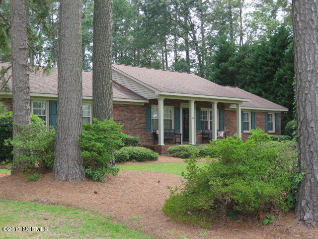 709 Dixie Road Clinton, NC 28328 - Photo 4 of 33 IMG_0754