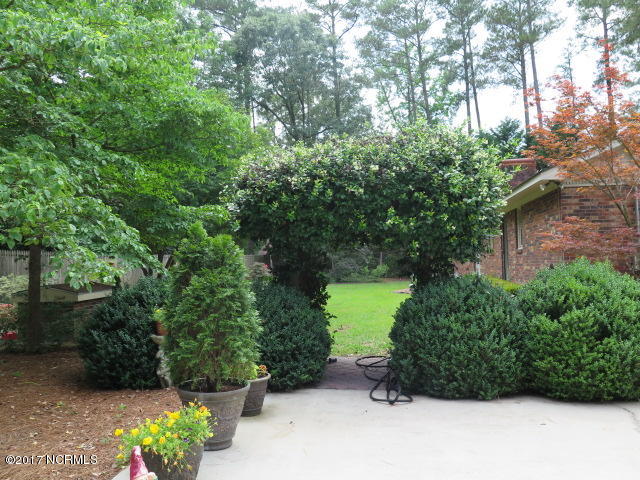 709 Dixie Road Clinton, NC 28328 - Photo 8 of 33 IMG_0756