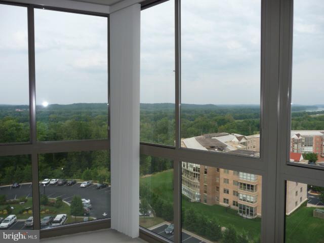 19355 Cypress Ridge Terrace, Unit 807 Leesburg, VA 20176 - Photo 23 of 29 a view of a glass door