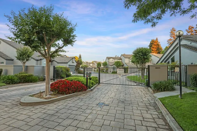 $514,995 | 3600 Columbine Drive, Unit 6, Modesto, CA 95356