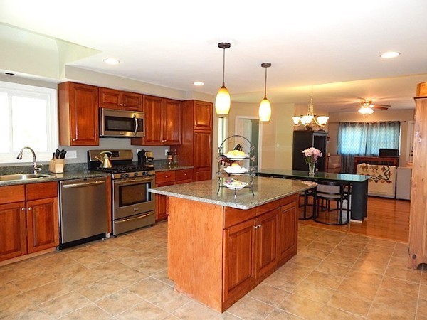 24 Lodge Road Swampscott, MA 01907 - Photo 9 of 20 Gallery Image 9