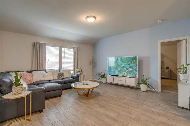 $2,300 | 2120 Richburg Street, Fort Worth, TX 76108