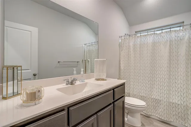 $2,300 | 2120 Richburg Street, Fort Worth, TX 76108