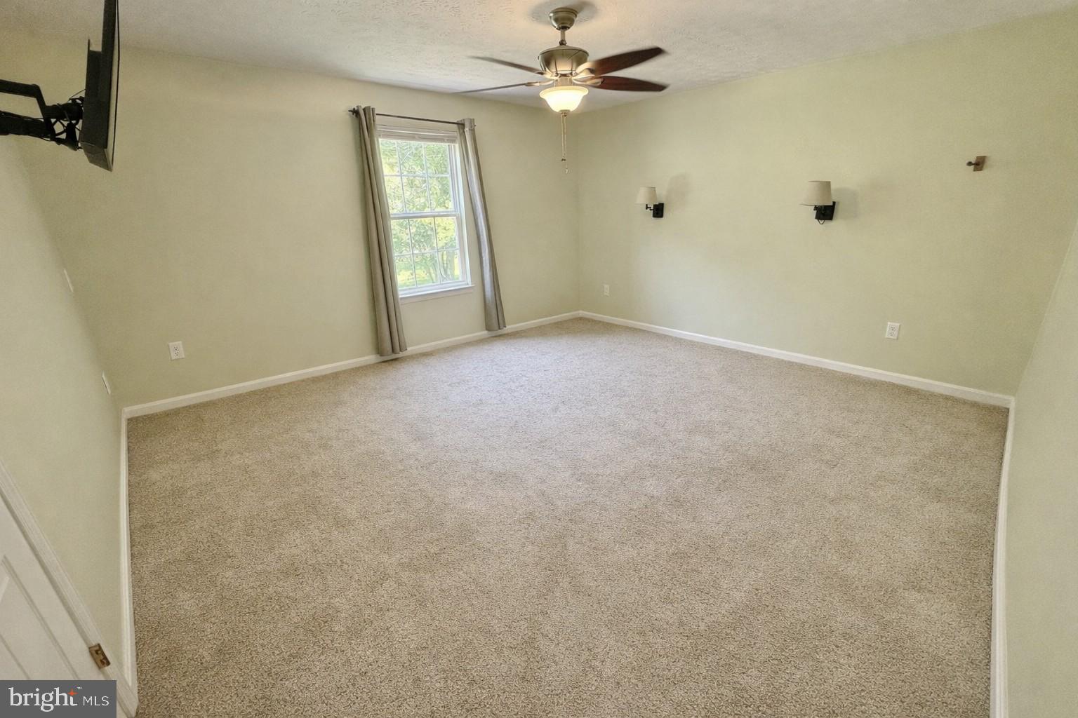 485 Crossing Way Manchester, PA 17345 - Photo 22 of 36