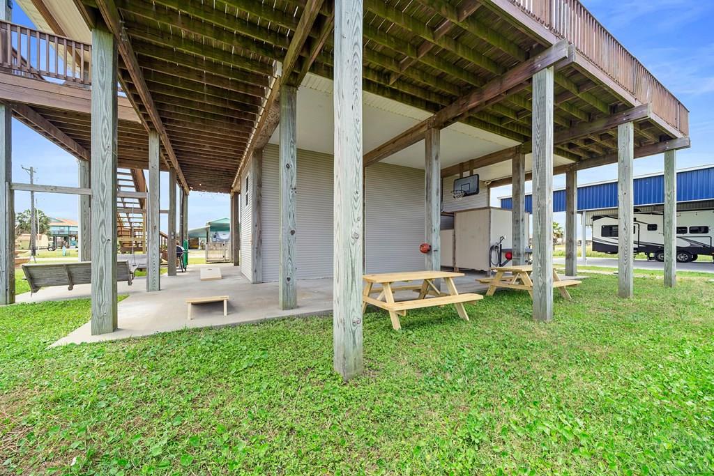 940 South Selwyn Road Crystal Beach, TX 77650 - Photo 44 of 58