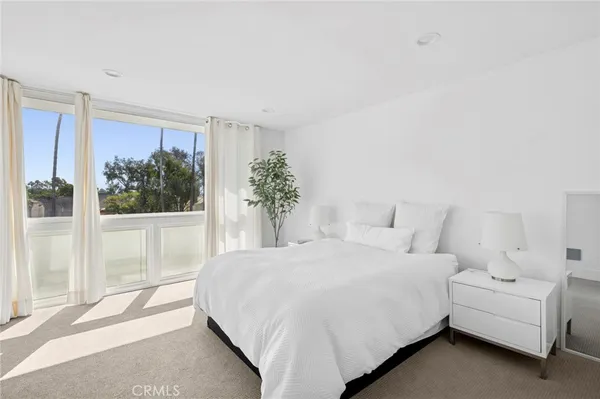 $1,995,000 | 775 Avocado Avenue, Corona del Mar, CA 92625