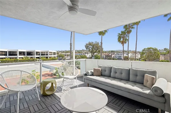 $1,995,000 | 775 Avocado Avenue, Corona del Mar, CA 92625
