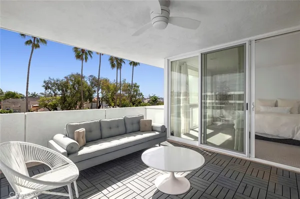 $1,995,000 | 775 Avocado Avenue, Corona del Mar, CA 92625