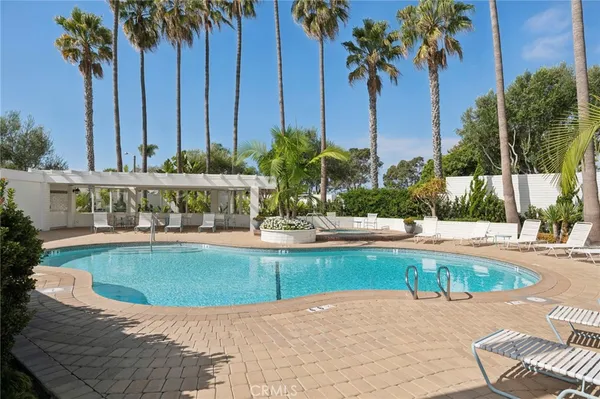 $1,995,000 | 775 Avocado Avenue, Corona del Mar, CA 92625
