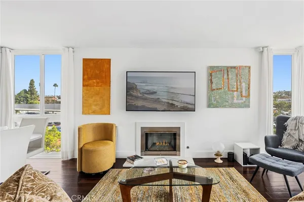 $1,995,000 | 775 Avocado Avenue, Corona del Mar, CA 92625