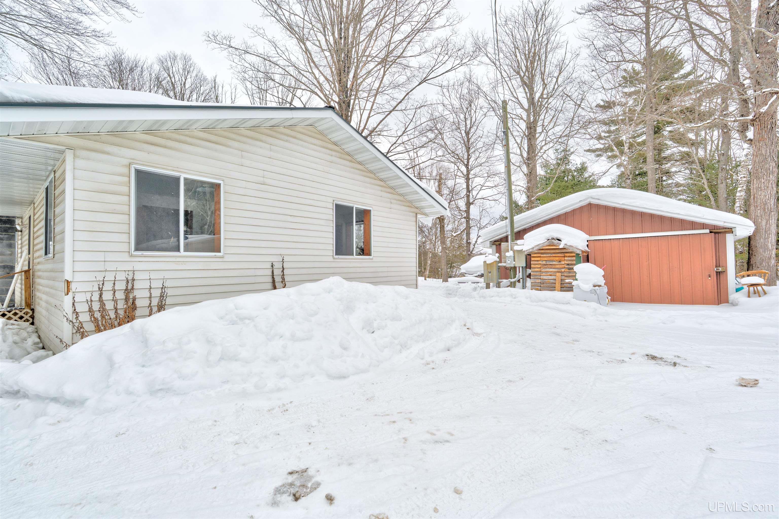 14738 Ll Road Wetmore, MI 49895 - Photo 22 of 37