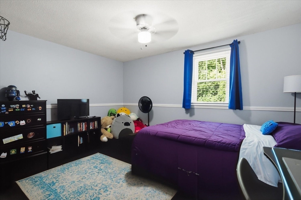 10 Buttonwood Road Amesbury, MA 01913 - Photo 14 of 37