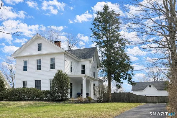 $700,000 | 5940 Main Street, Trumbull, CT 06611