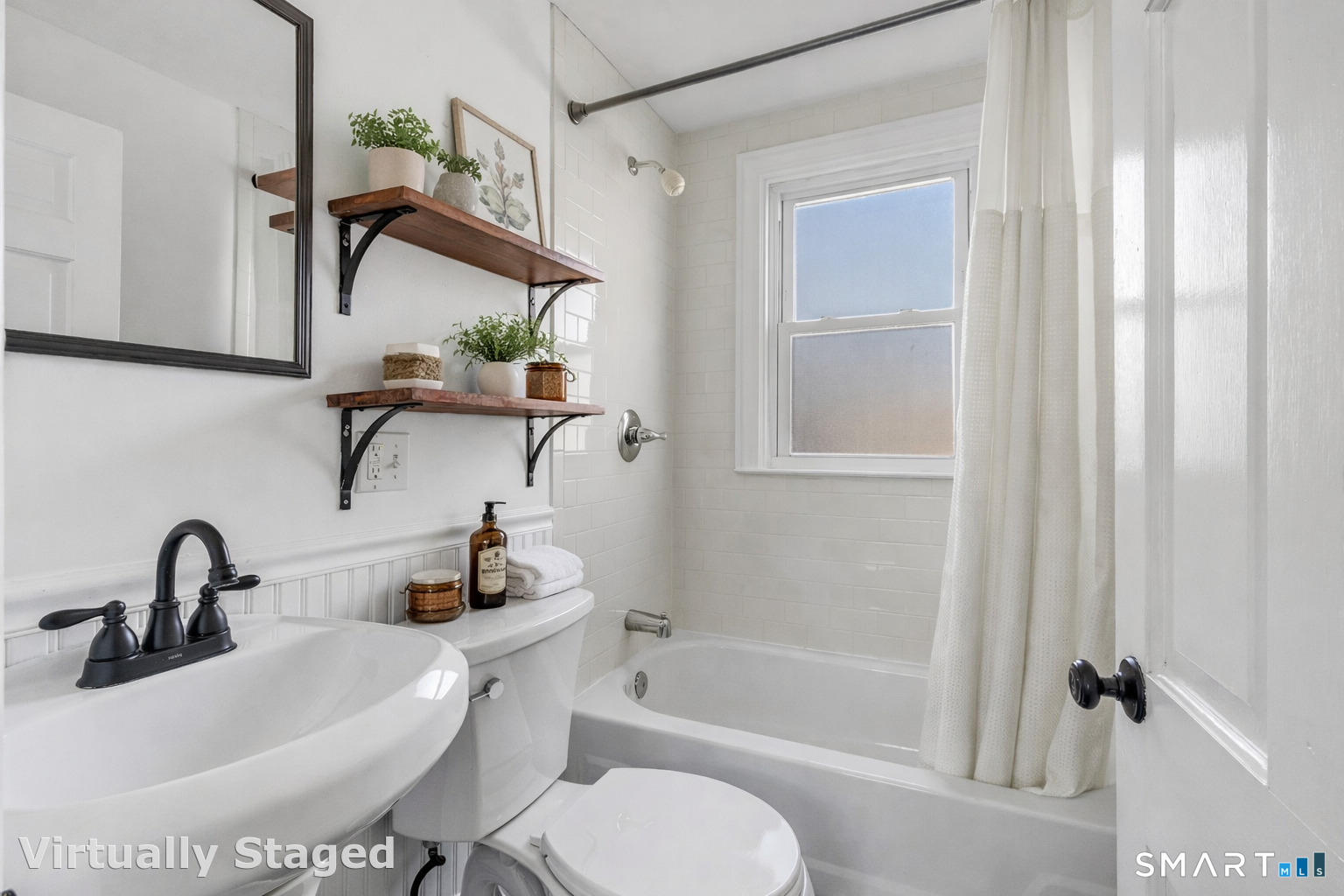 5940 Main Street Trumbull, CT 06611 - Photo 7 of 38