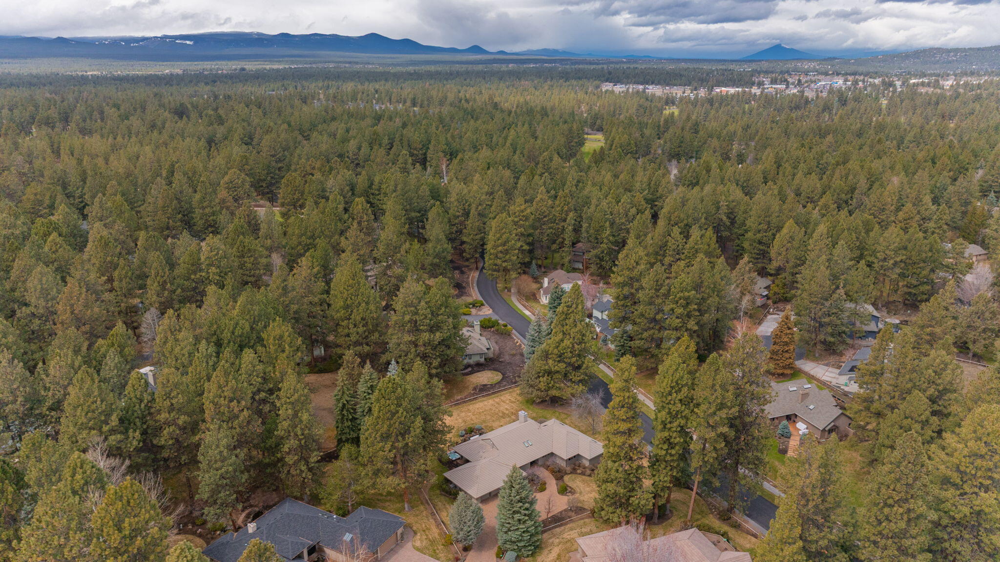 20400 Keystone Court Bend, OR 97702 - Photo 45 of 87 38 Keystone
