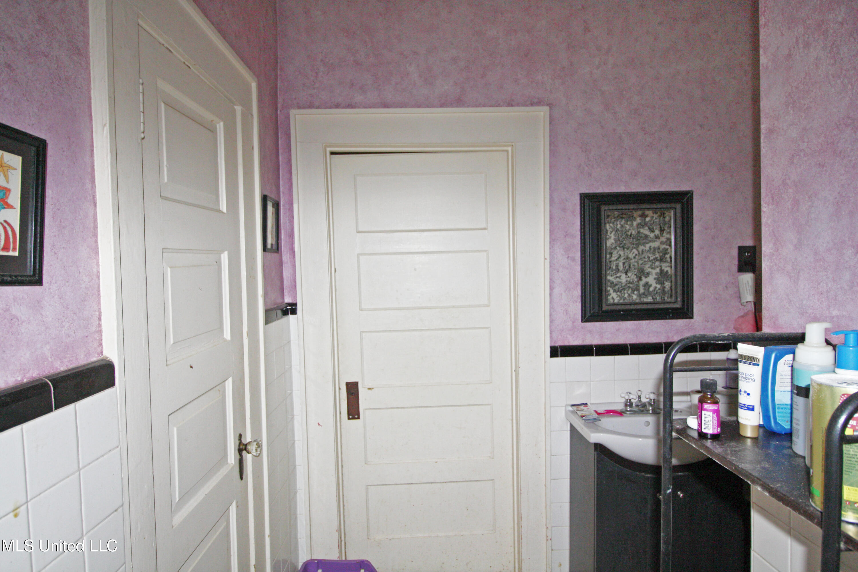 1032 Belhaven Street Jackson, MS 39202 - Photo 17 of 32 IMG_8747