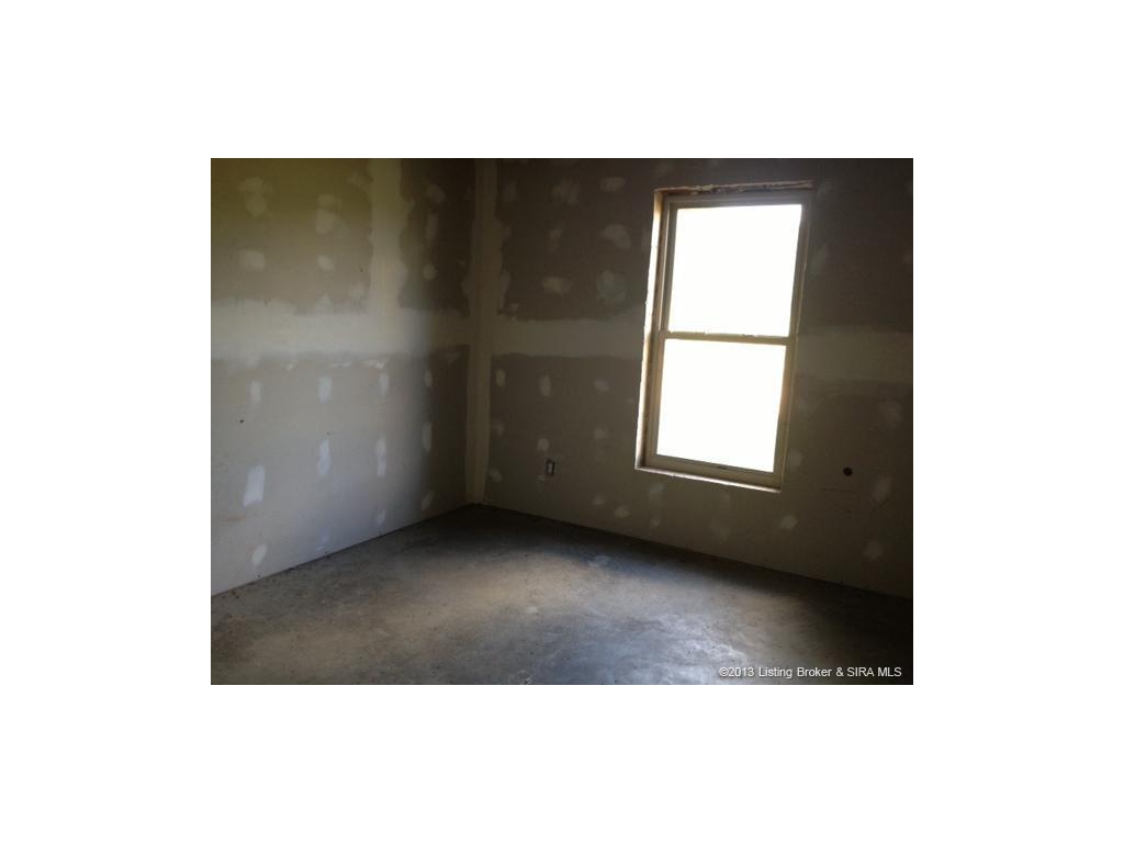 910 Wiseman Road Southeast Corydon, IN 47112 - Photo 14 of 17