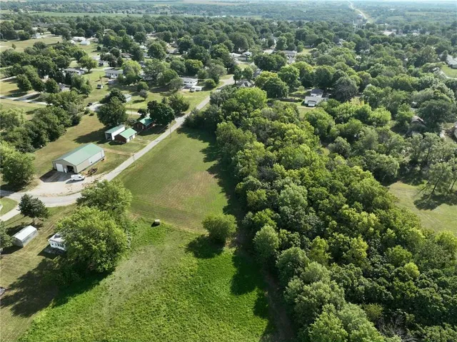 $40,000 | 702 West 16th Street, Horton, KS 66439