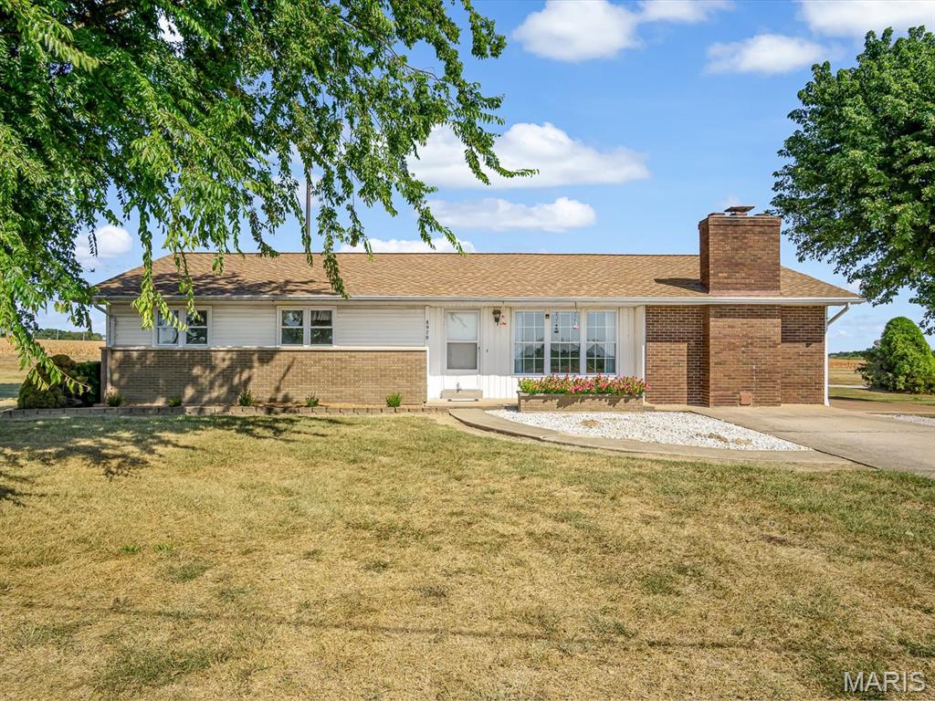 8970 Trolley Road Columbia, IL 62236 - Photo 1 of 21