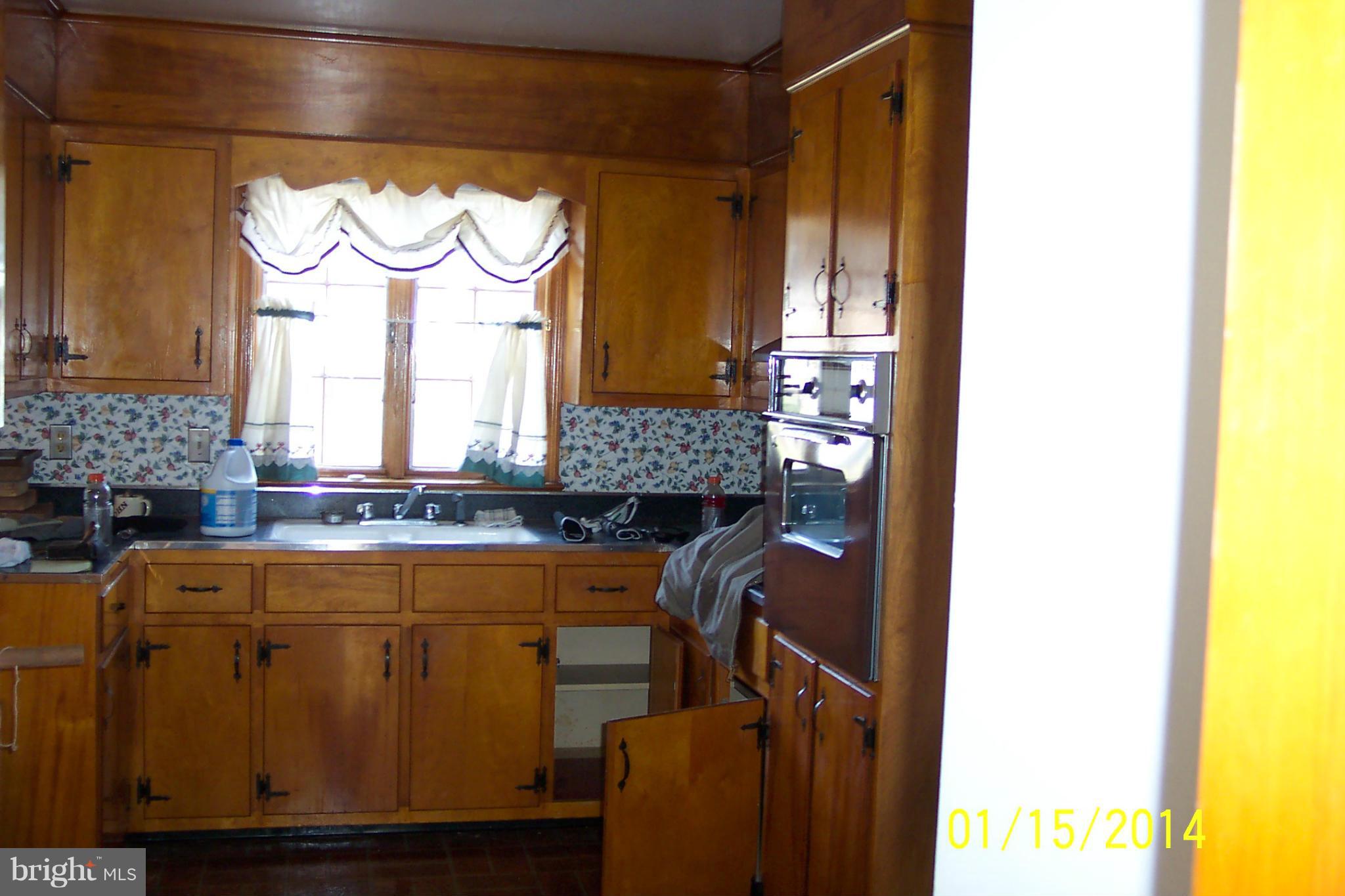 6 Kiowa Road Cambridge, MD 21613 - Photo 4 of 11 Kitchen