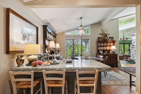 $3,100,000 | 232 Hollingsworth Cove Road, Monteagle, TN 37356