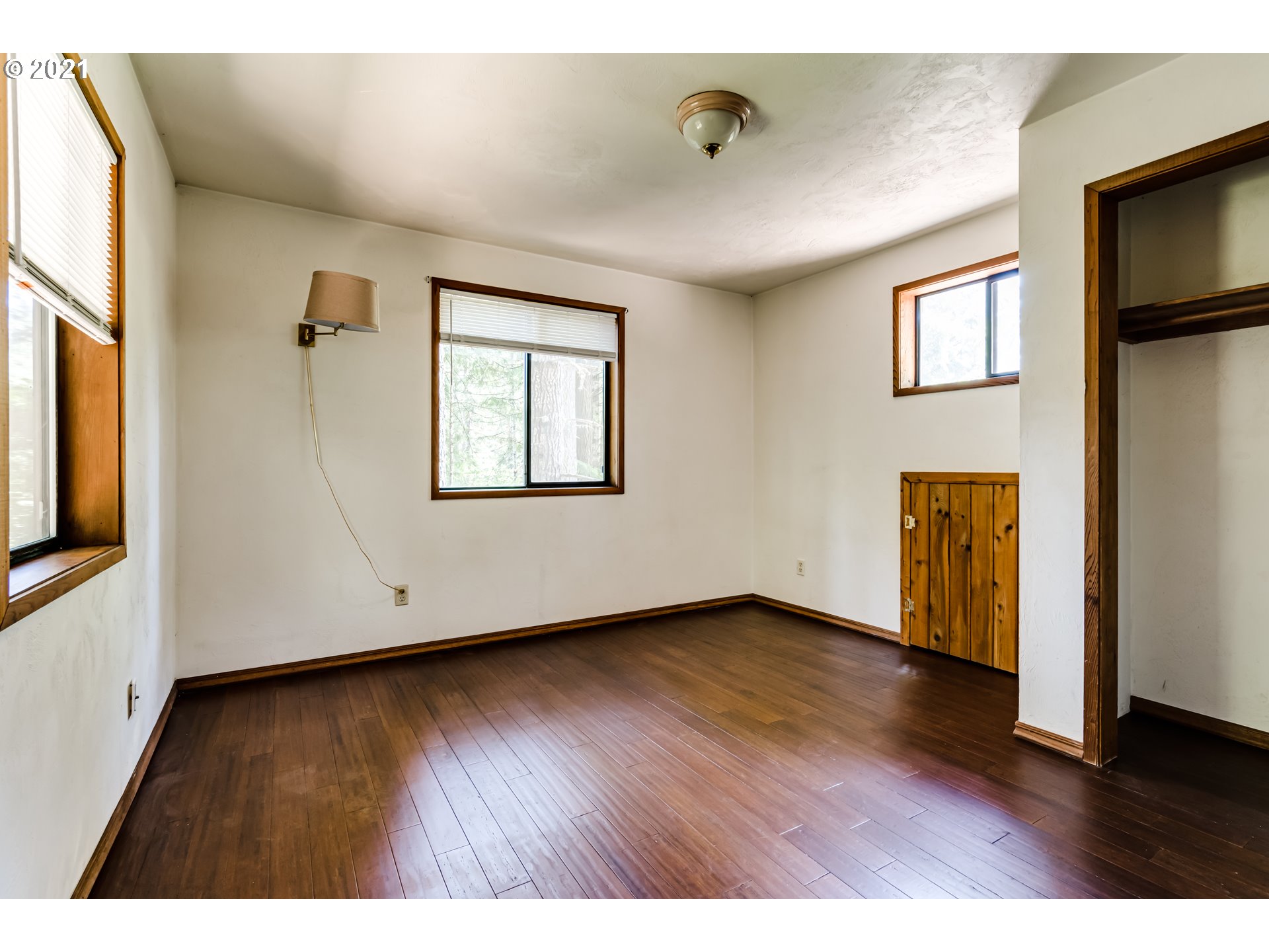 91116 Poodle Creek Road Noti, OR 97461 - Photo 15 of 30 Gallery Image 15