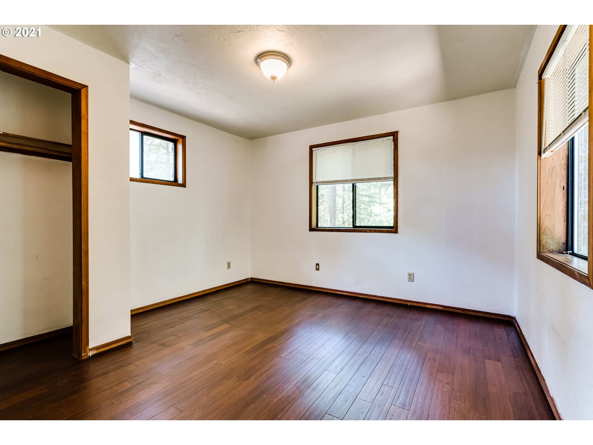 91116 Poodle Creek Road Noti, OR 97461 - Photo 17 of 30 Gallery Image 17