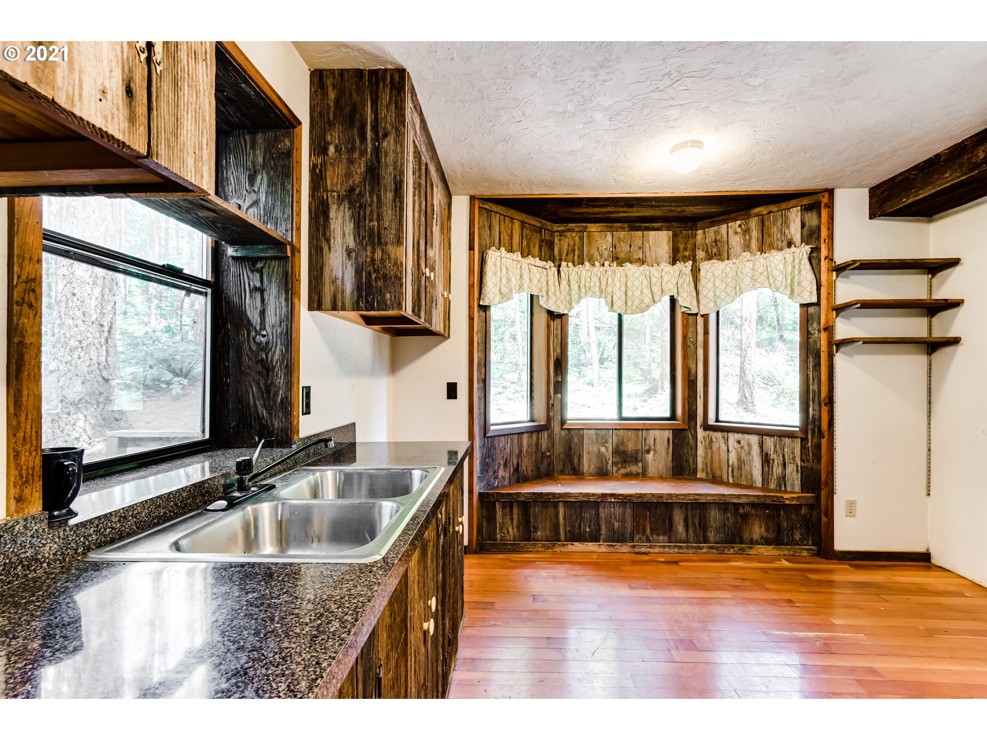 91116 Poodle Creek Road Noti, OR 97461 - Photo 7 of 30 Gallery Image 7