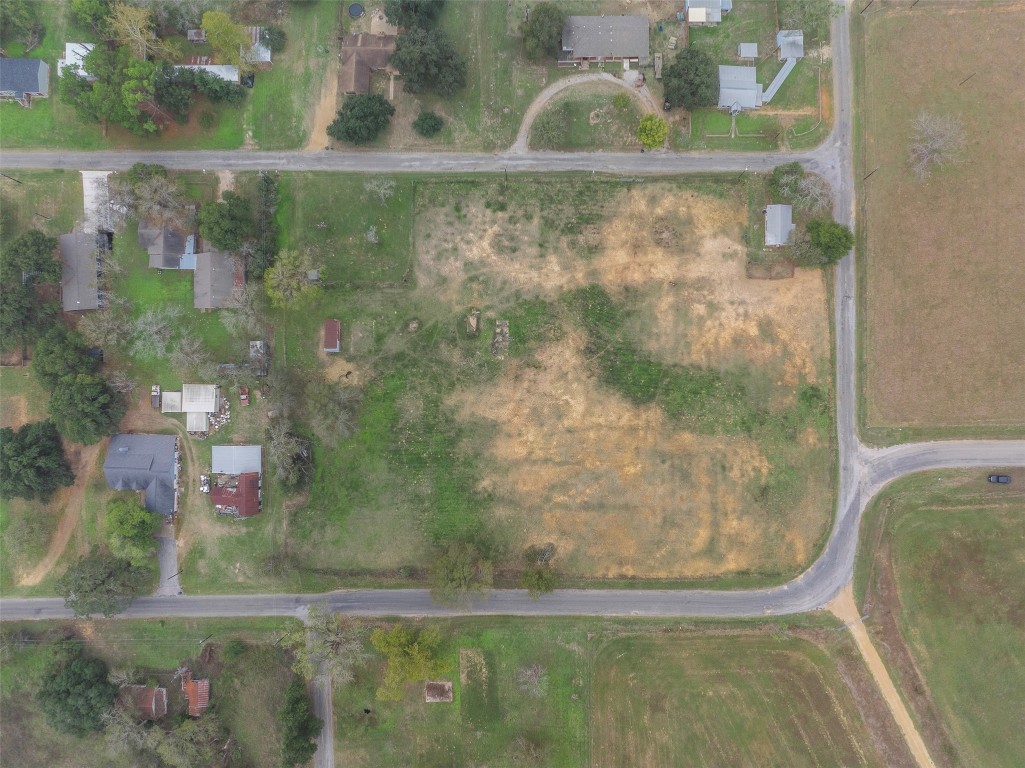 621 Tenth Street Lexington, TX 78947 - Photo 11 of 25 Aerial view of property and surrounding area