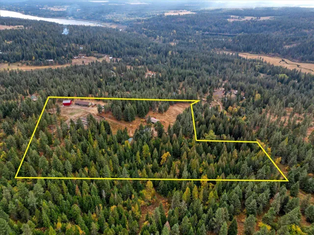 $749,999 | 704 McCammon Drive, Elk, WA 99009
