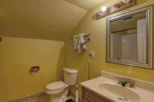 $749,999 | 704 McCammon Drive, Elk, WA 99009