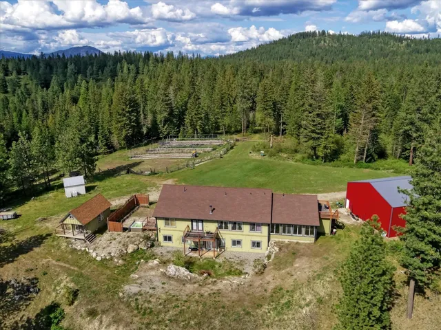 $749,999 | 704 McCammon Drive, Elk, WA 99009