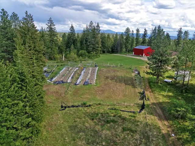 $749,999 | 704 McCammon Drive, Elk, WA 99009