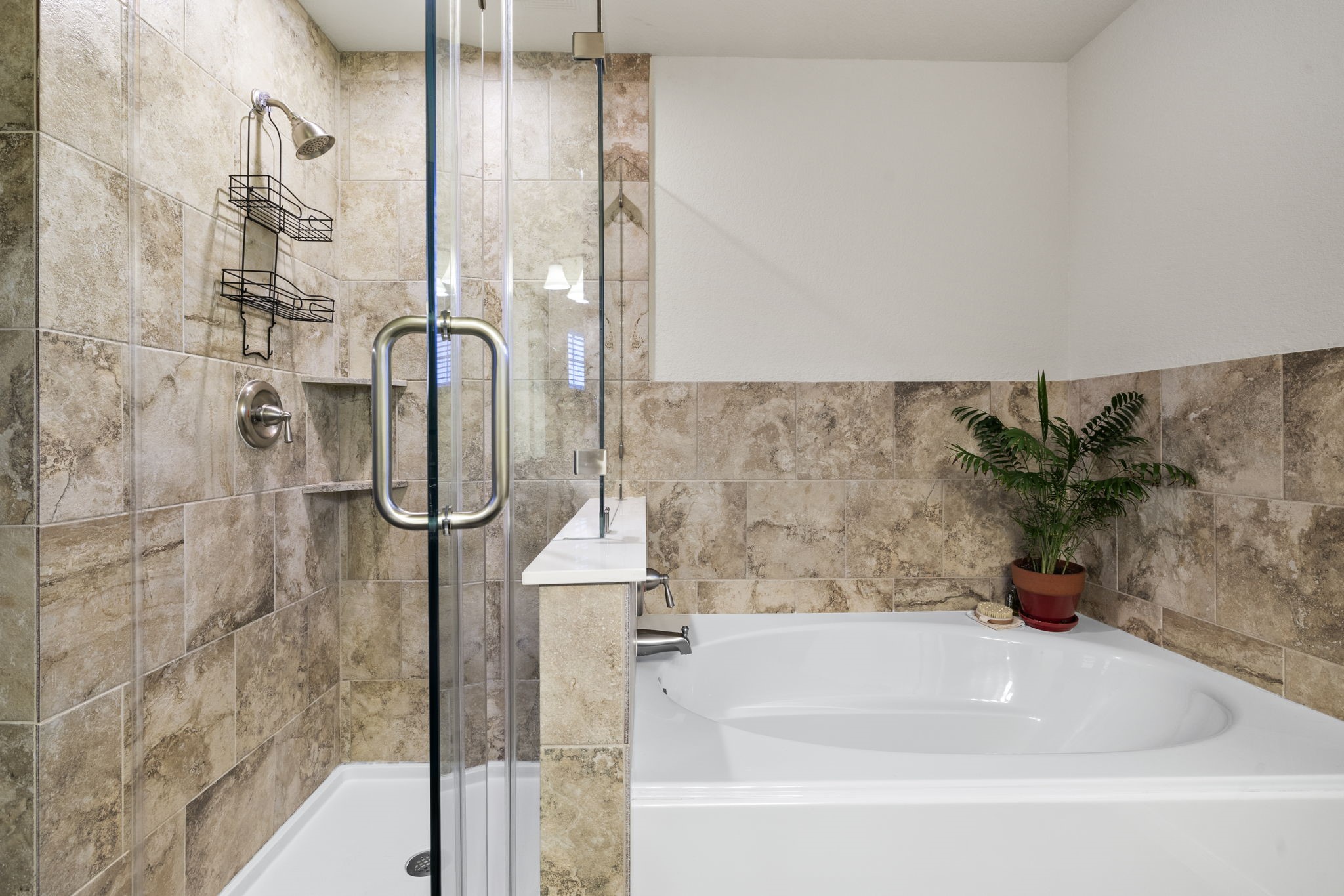 10710 Chestnut Path Way Tomball, TX 77375 - Photo 17 of 26 a bathroom with a bathtub