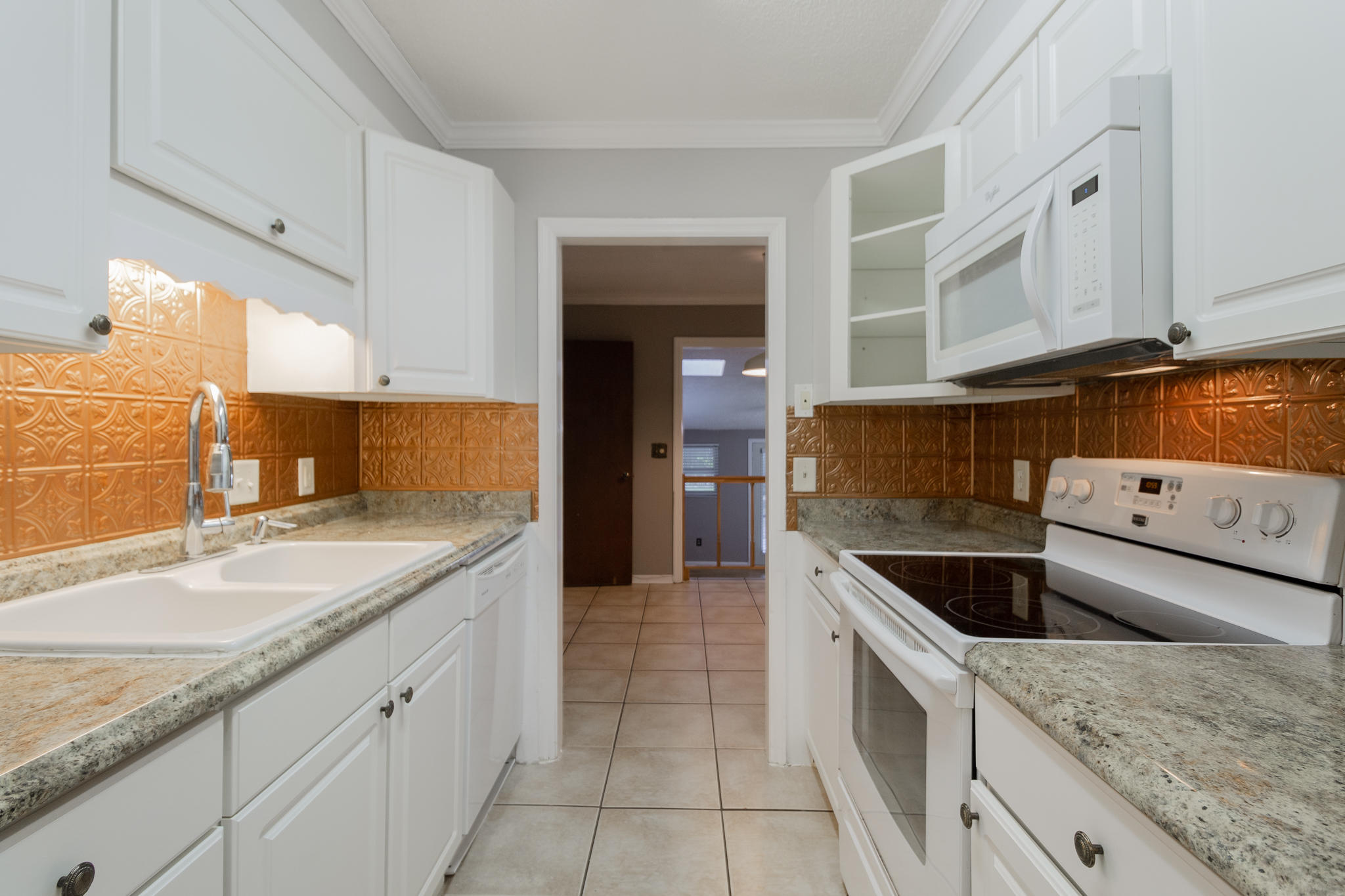 517 Longleaf Road Summerville, SC 29486 - Photo 15 of 37 Kitchen
