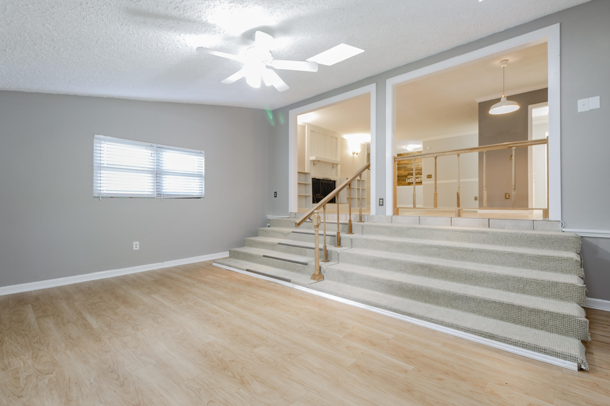 517 Longleaf Road Summerville, SC 29486 - Photo 18 of 37 Sunken Family Room