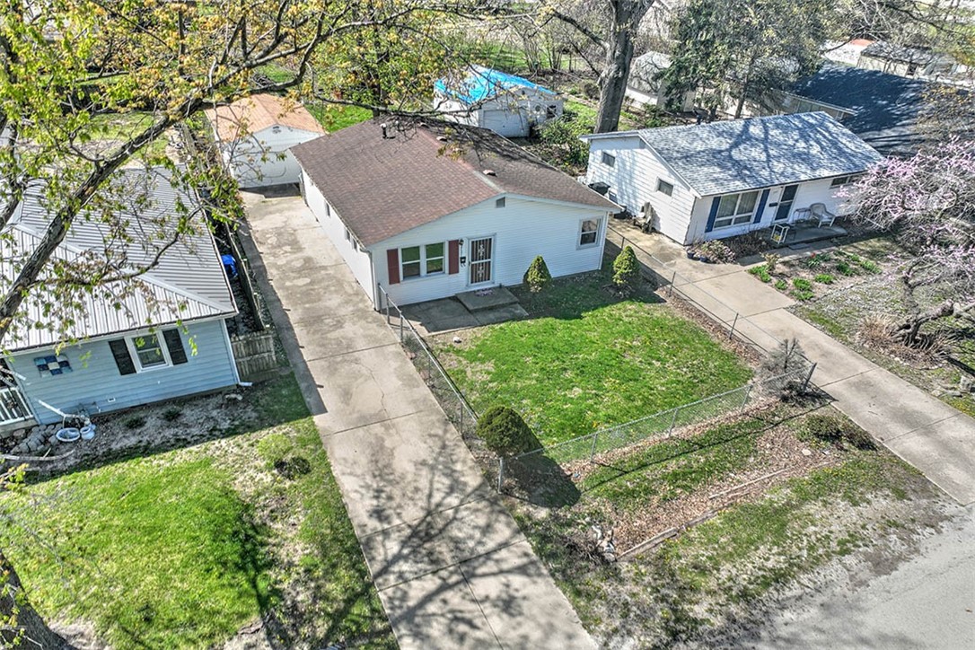 1521 West Center Street Decatur, IL 62526 - Photo 4 of 23