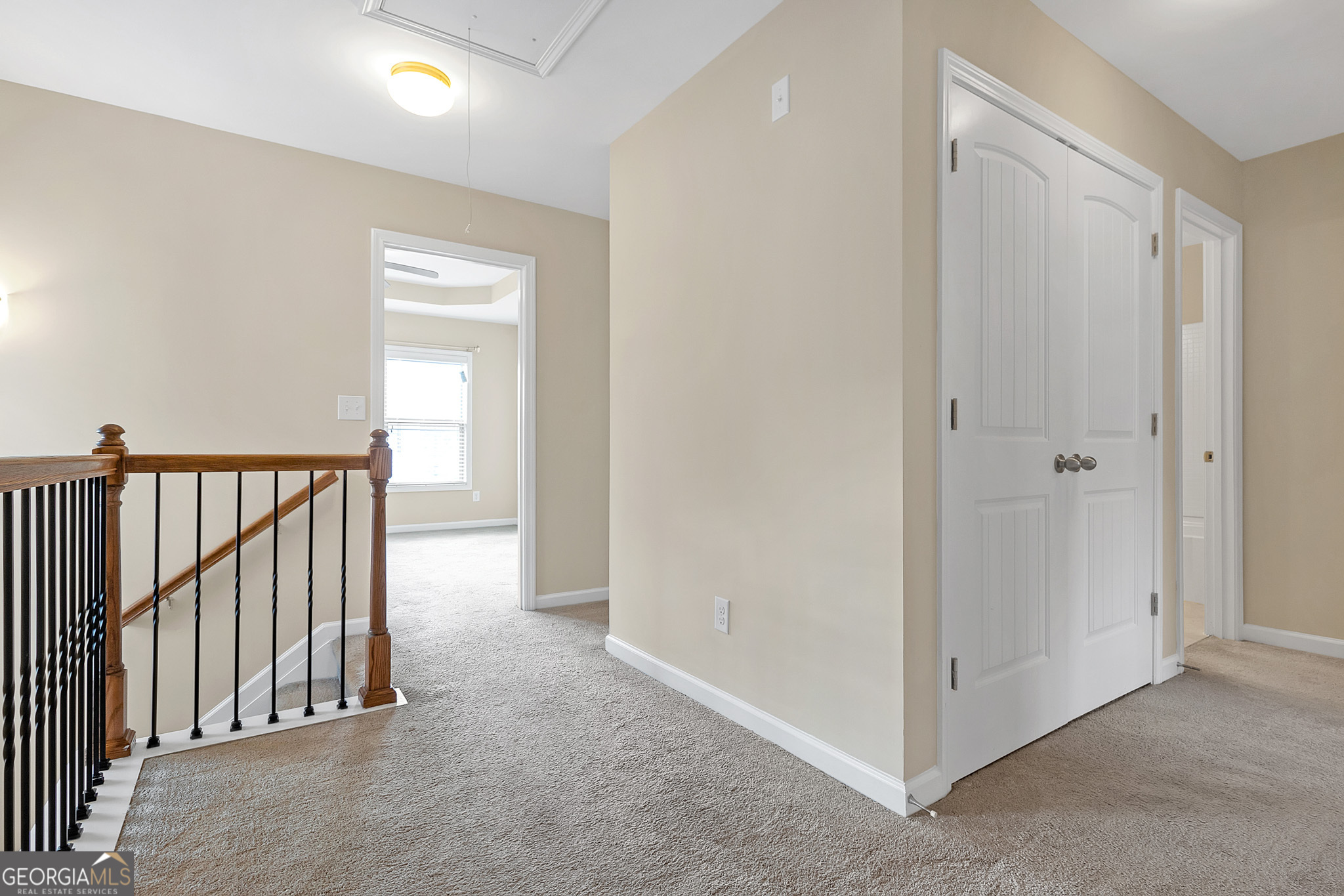 836 Ivy Vine Way Milton, GA 30004 - Photo 9 of 16 a view of a hallway with entryway in a hall