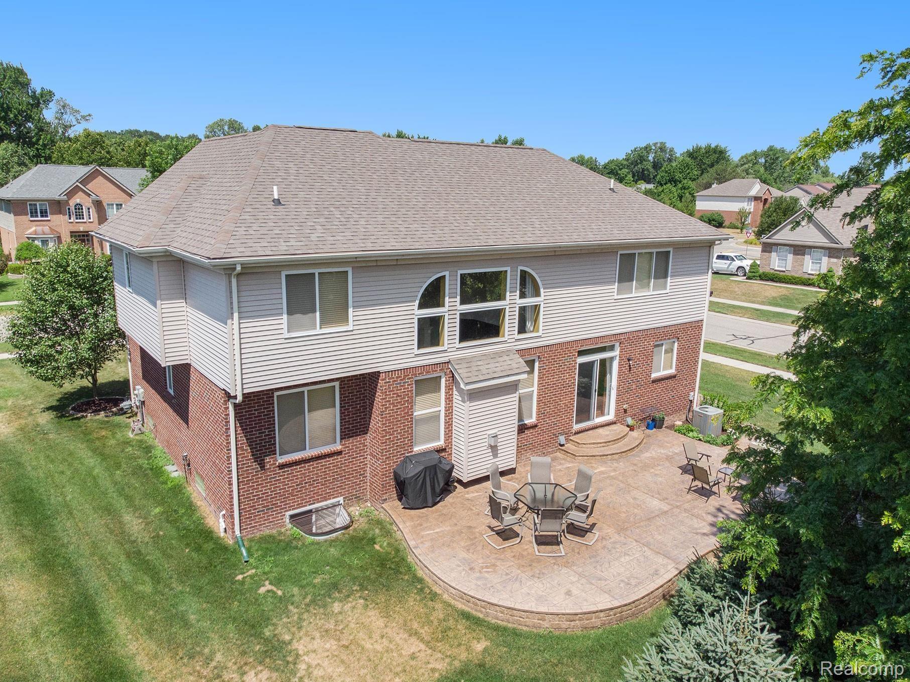3543 Connors Drive Rochester, MI 48307 - Photo 42 of 48 DJI_0398.jpg