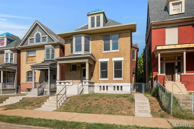 $425,000 | 5163 Enright Avenue, St. Louis, MO 63108