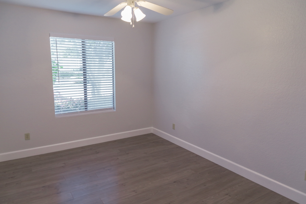 869 Buttercup Road Carlsbad, CA 92011 - Photo 12 of 22