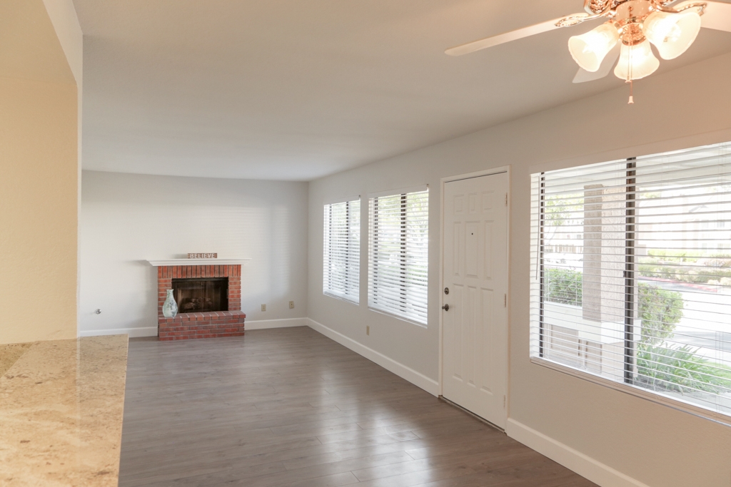 869 Buttercup Road Carlsbad, CA 92011 - Photo 9 of 22