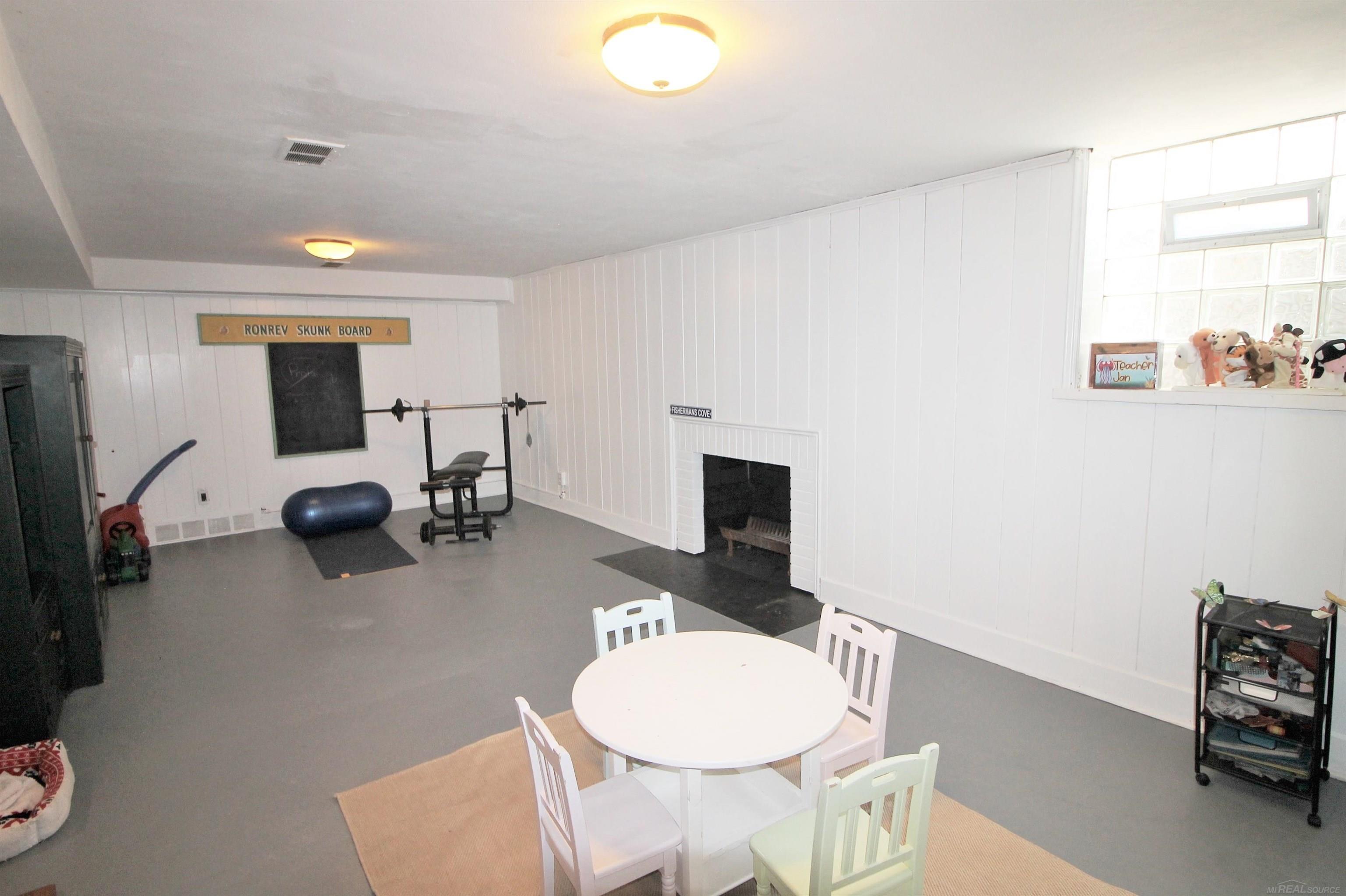 1026 Audubon Road Grosse Pointe, MI 48230 - Photo 43 of 55 50110683-42.JPG