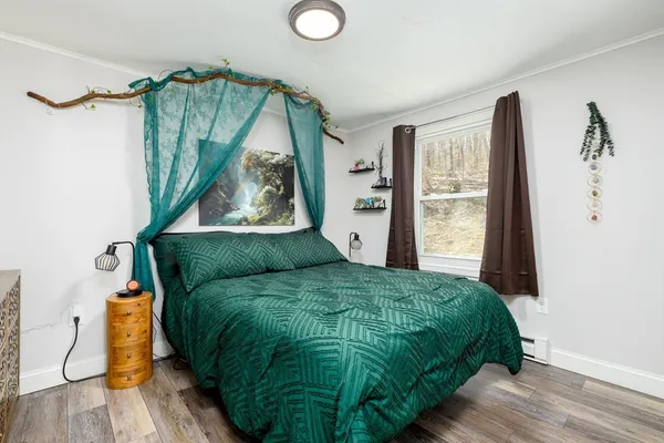 $399,900 | 261 School Street North, Barre, MA 01005