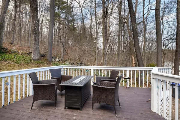 $399,900 | 261 School Street North, Barre, MA 01005