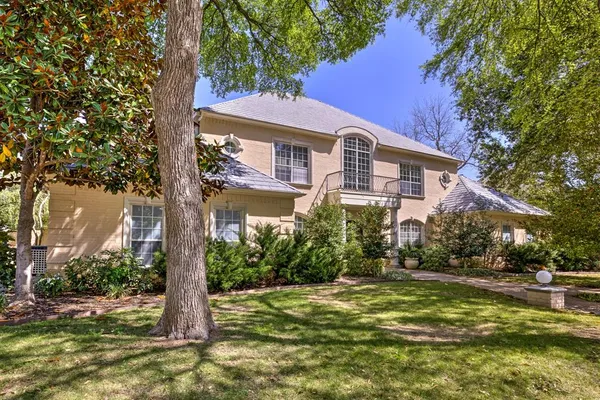 $1,895,000 | 6940 Laurel Valley Drive, Fort Worth, TX 76132
