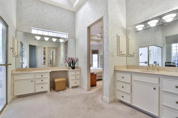 $1,895,000 | 6940 Laurel Valley Drive, Fort Worth, TX 76132